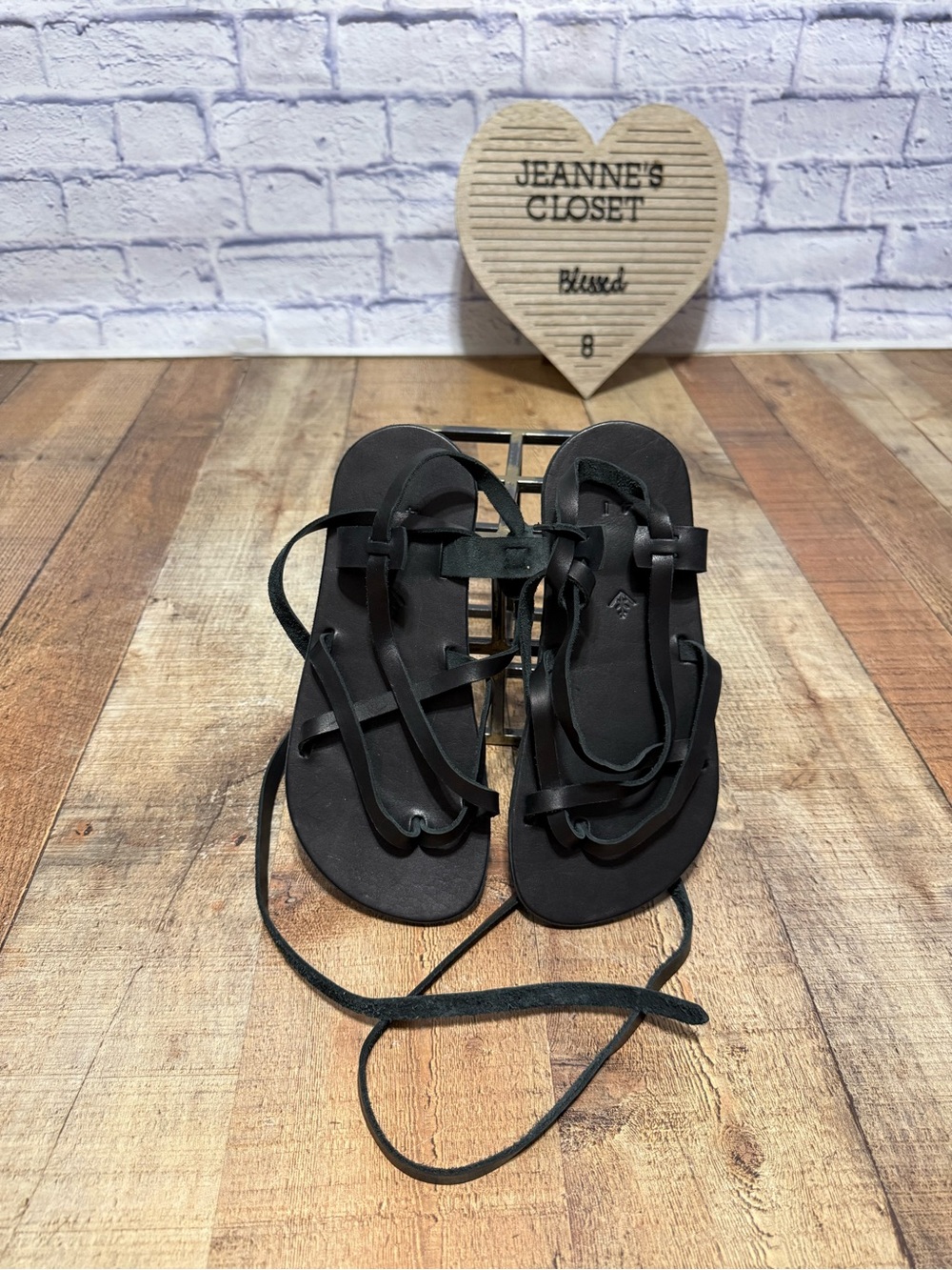 LABOO X ANYA - LEATHER SANDALS WITH ANKLE WRAP